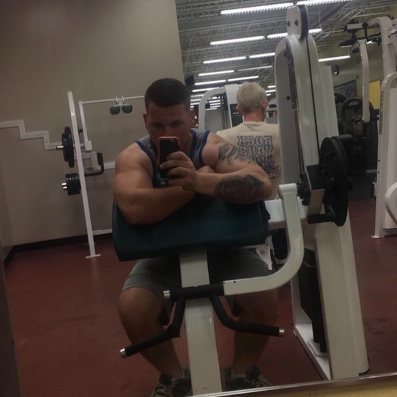 Meet your Posher, Dan - Picture 2 of 4